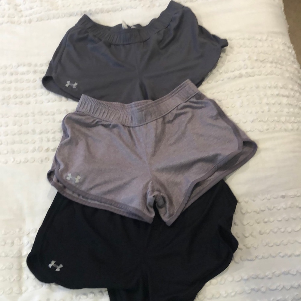 Lot of 3 pairs of Under Armor medium shorts
